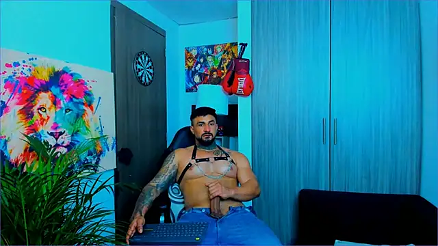 naugthy_dominant live sex cam