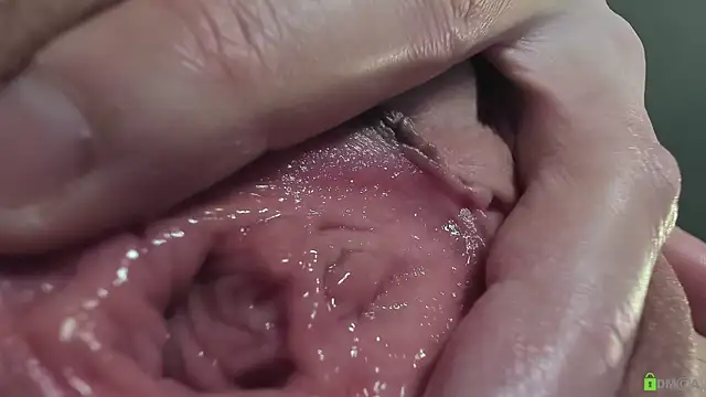 Courtney_Luv's cam snapshot