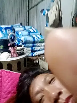 bella-la's cam snapshot