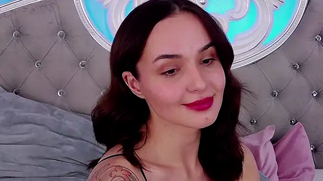 MeIisaLove's cam snapshot