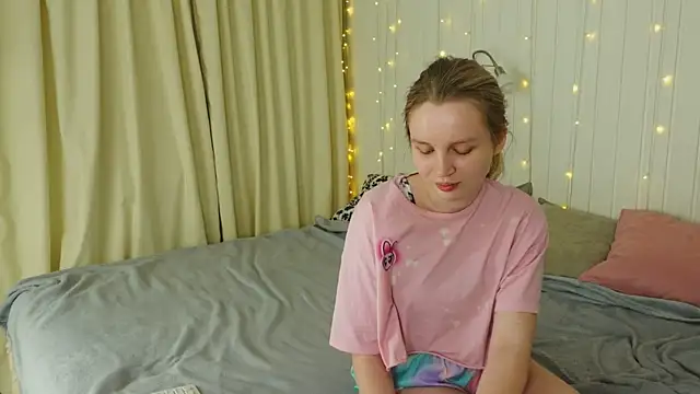 Beatrica_Klein's cam snapshot