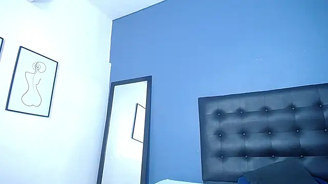 naughty_ten18's cam snapshot