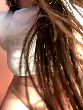 AhriCutte live sex cam