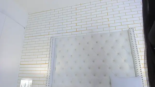 aggy_castel's cam snapshot