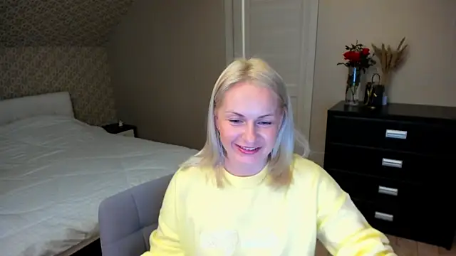 Alicee_Gracee's cam snapshot