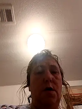 Bored_Grandma live sex cam