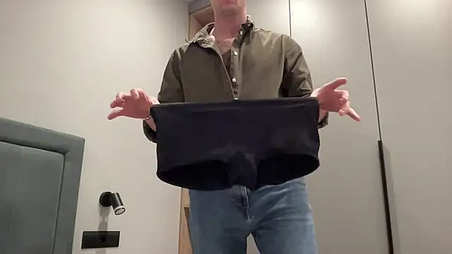 cute_mark's cam snapshot