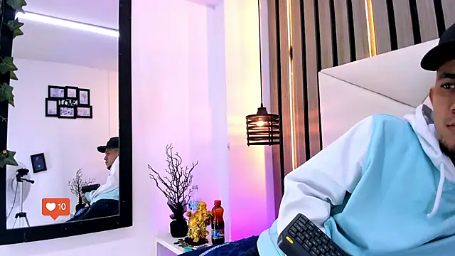 tattoos22's cam snapshot