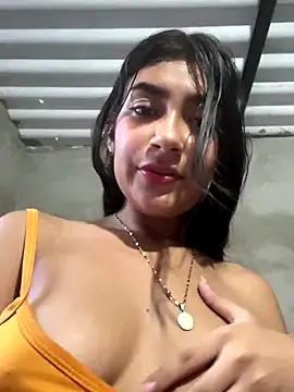 Sweed-virgin-pussy live sex cam