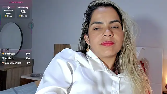 ClaraMariaMon live sex cam