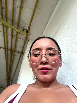 Kay_LustyWife live sex cam