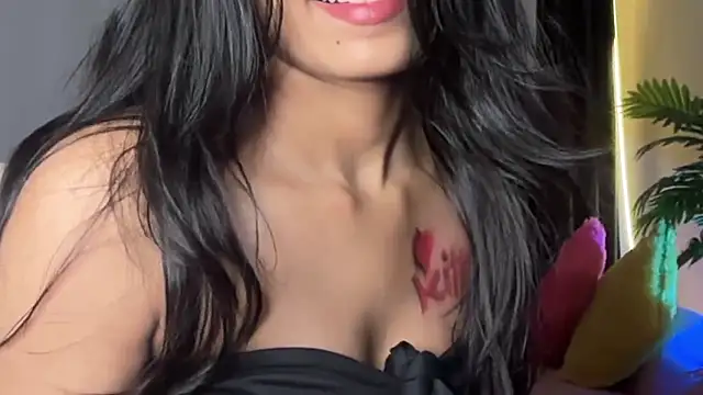 Wow-nisha live sex cam