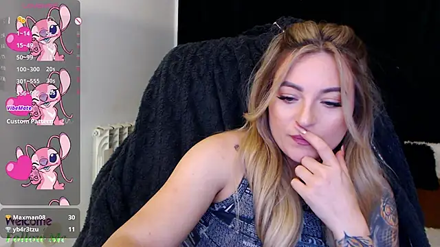 Rania_Stitch's cam snapshot