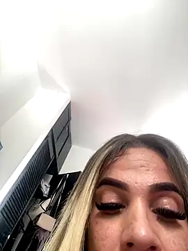 lanahot-77 live sex cam