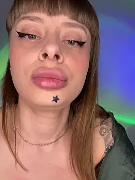 BabyBee_'s cam snapshot