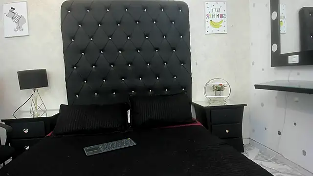 alana_johnson_0's cam snapshot