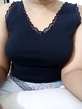 Trisha44's cam snapshot