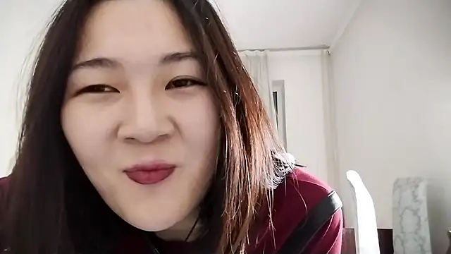 Lyndasilk's cam snapshot