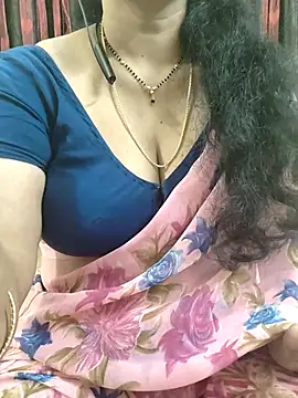 bhuvana_555's cam snapshot