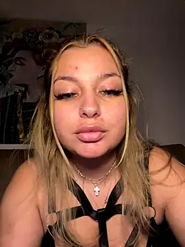 AllysonK's cam snapshot