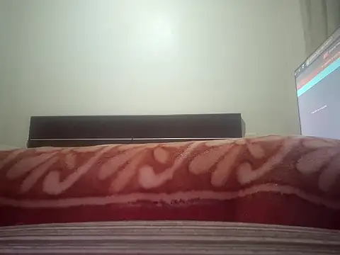 Ivaemi1's cam snapshot