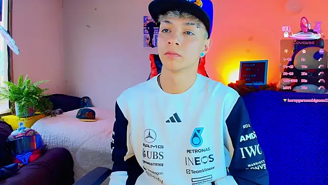 twink_sebas_ live sex cam