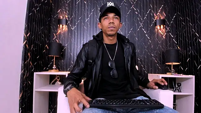 Gregory_Sforza live sex cam