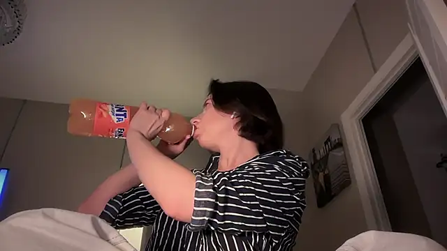 Take_Me_Awayy's cam snapshot