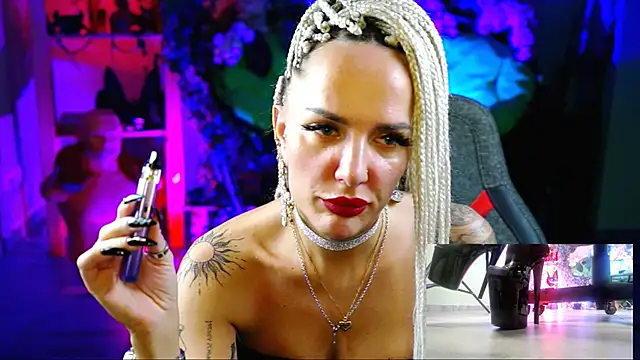 MonicaMaxwel's cam snapshot