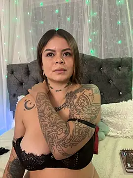 Clhoe___Ivana's cam snapshot