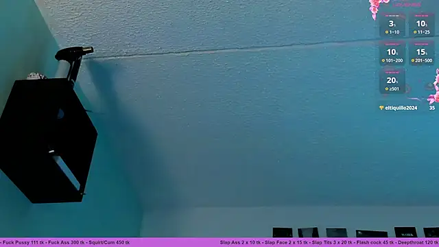 Sarahandzack's cam snapshot