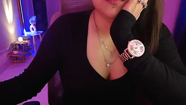 Mitikaa live sex cam