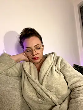 FemDom_RubyKnightXXO live sex cam