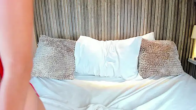 AnahinClar live sex cam