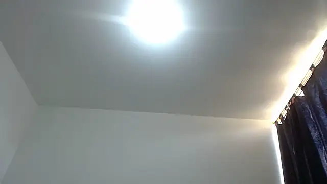 nicolle_milf1978 live sex cam