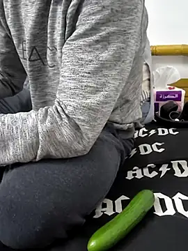 yazinyazin1's cam snapshot