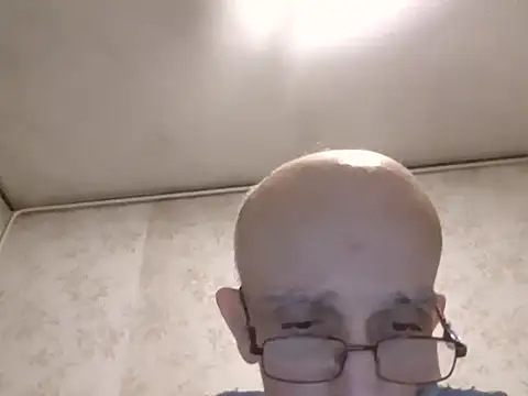 mariusica1@xh live sex cam