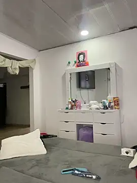 Marianahb-e's cam snapshot