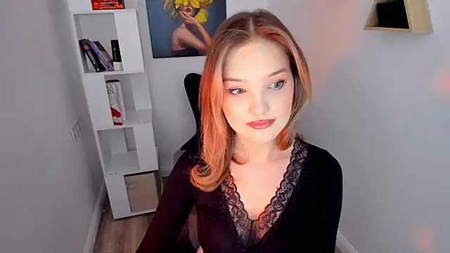 FloweryLove_1's cam snapshot