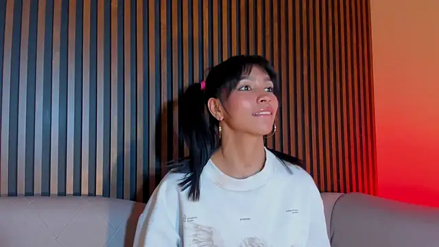 LauraAristizabal's cam snapshot