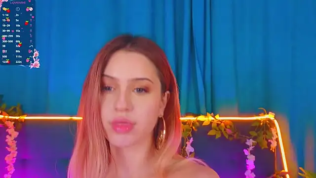 AlinaWalters live sex cam