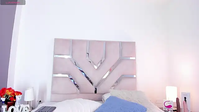 Silvana-Castro live sex cam