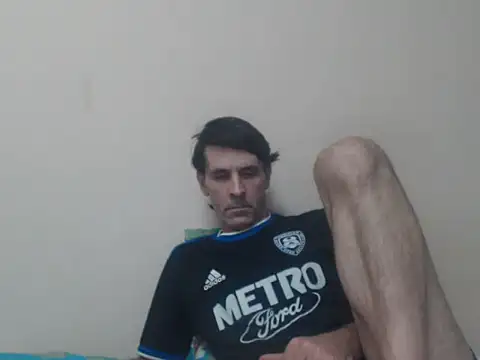 yvesstorm1 live sex cam