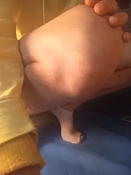 black-_-red's cam snapshot