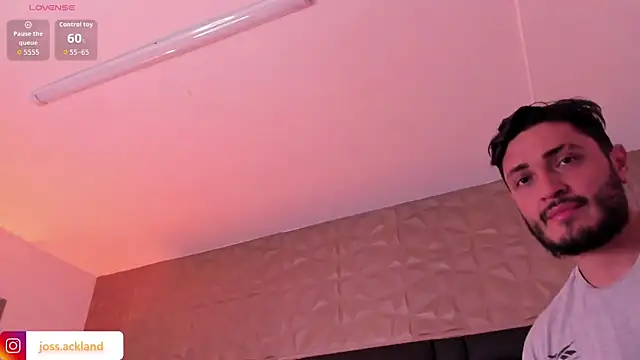 JossAckland live sex cam