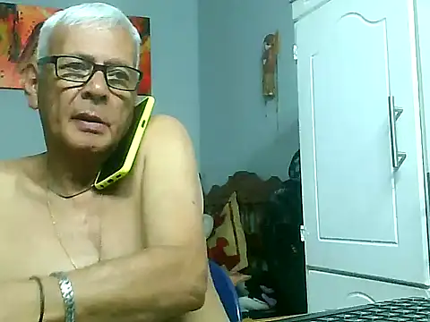 dirtysluttyfist's cam snapshot