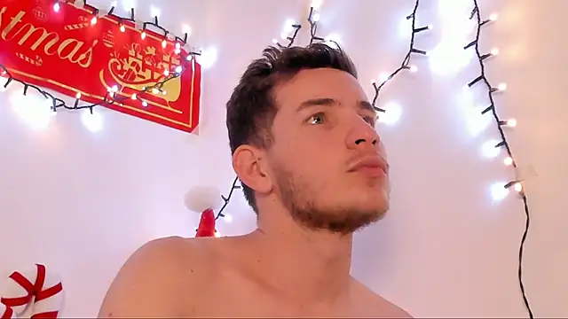 lara_and_danny's cam snapshot