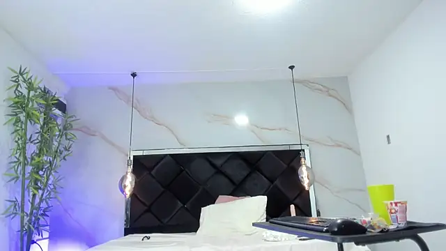 AngelaaCute_'s cam snapshot