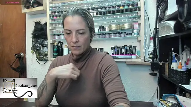 Katt-findom's cam snapshot