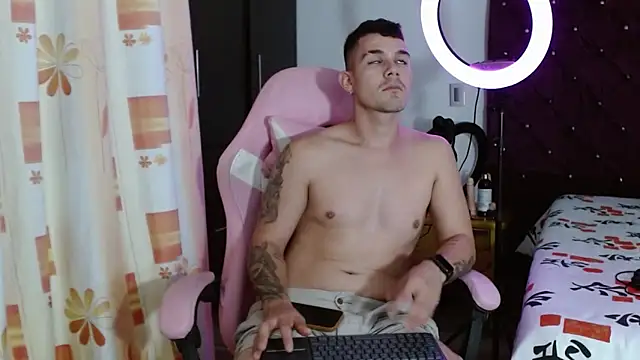 BooyHott_'s cam snapshot